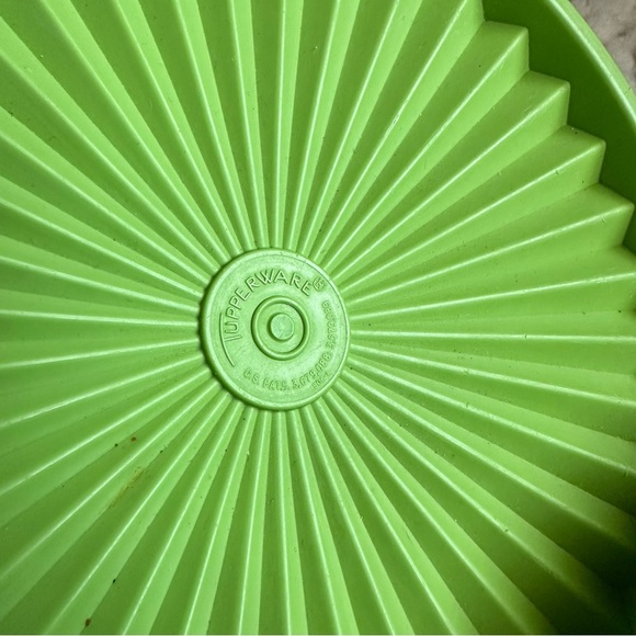 Vintage Tupperware Lime Green Nesting Canisters Kitchen Storage Retro US Set 3 - Picture 4 of 15